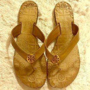 Tory Burch Thora Patent Leather Thong Sandals